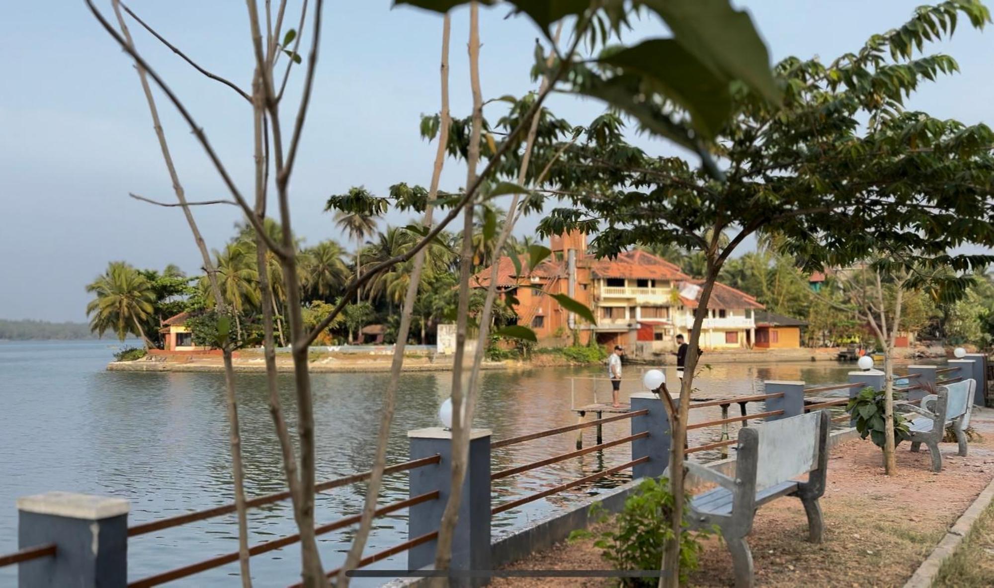 The Glasswater By The Backwater Homestay Kalyanpur Экстерьер фото