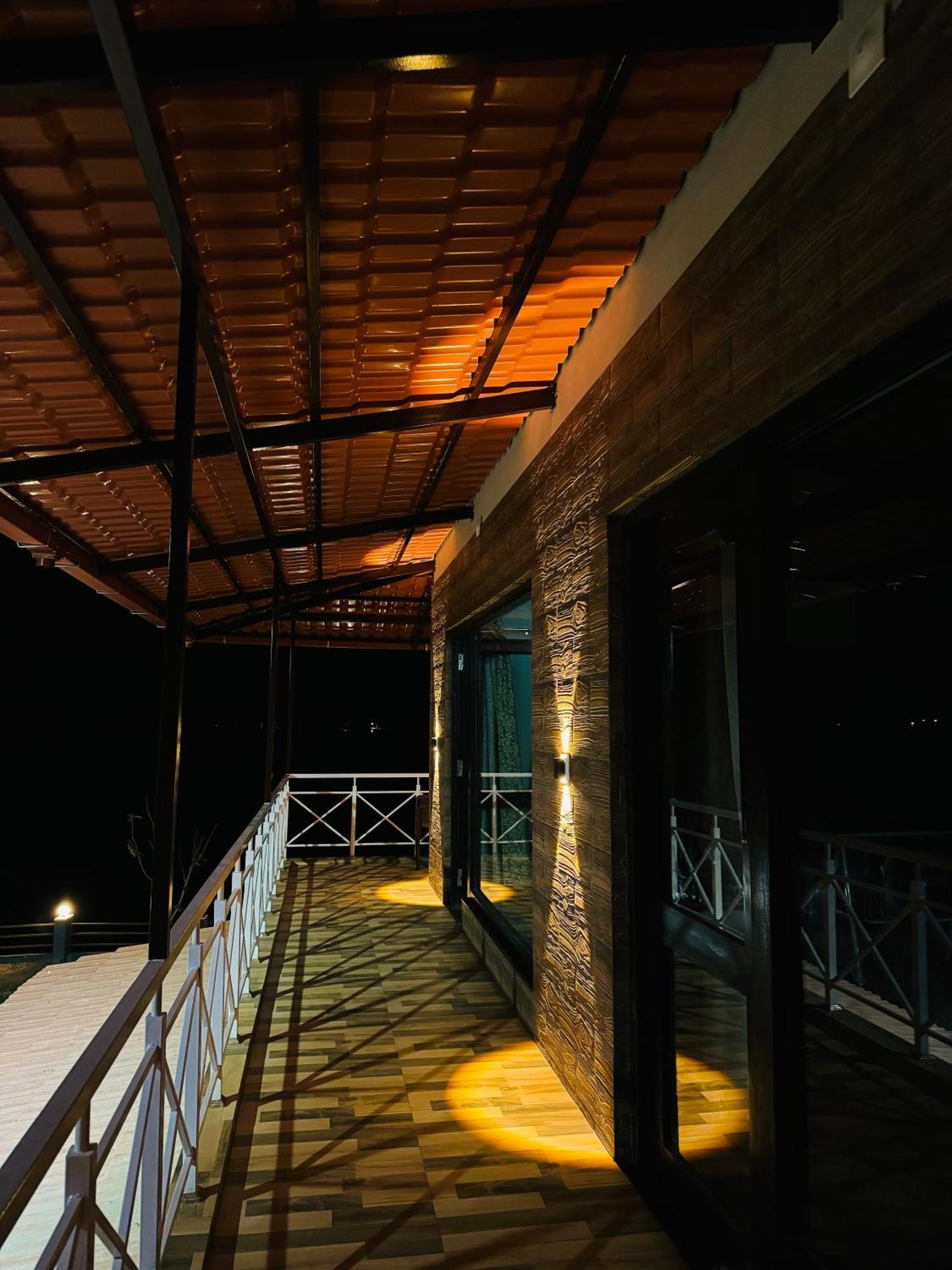 The Glasswater By The Backwater Homestay Kalyanpur Экстерьер фото